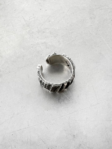 Gaspard Hex Bark Earcuff