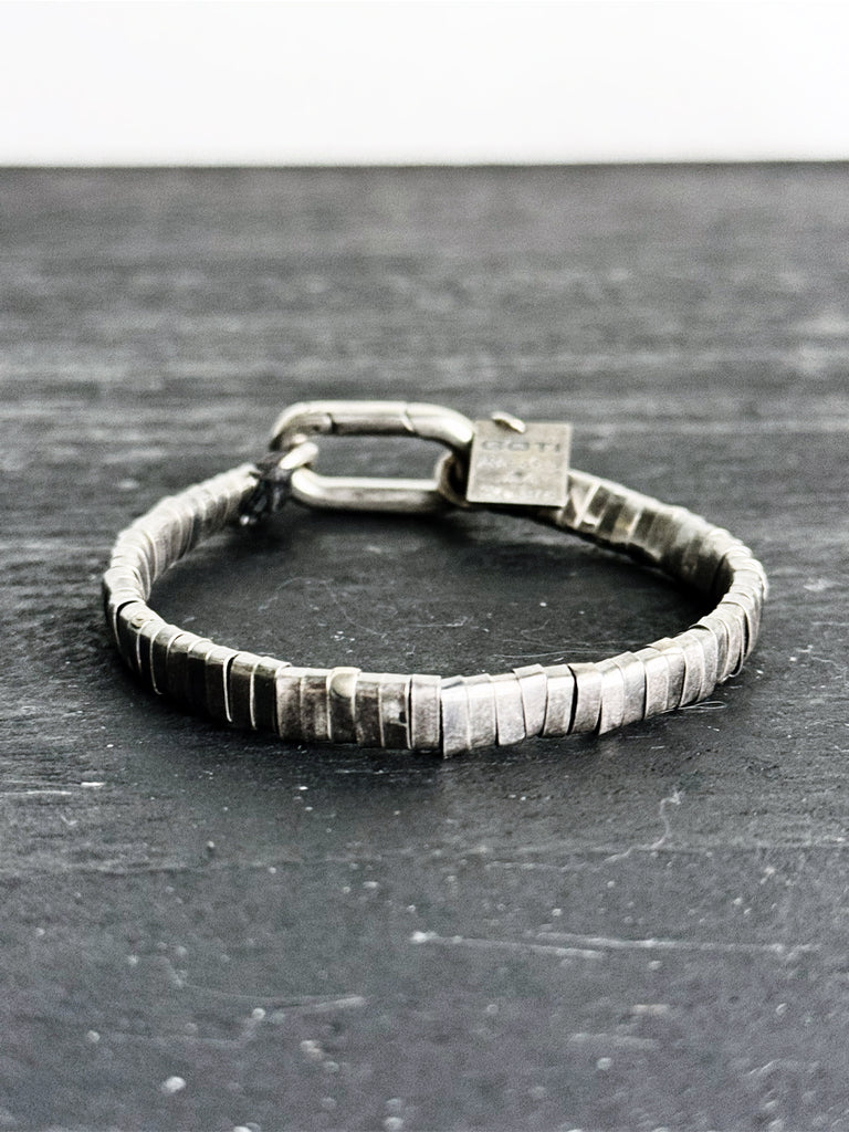 Goti BR1206 Bracelet