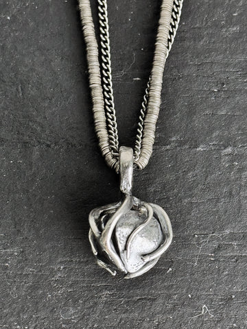 Goti CN2138 Necklace