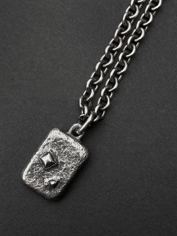 Olivier Breach Pendant