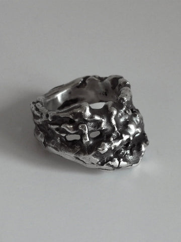Blackmerle Face Ring