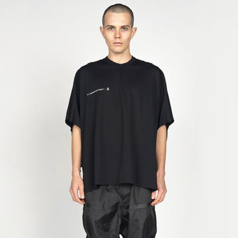 NILøS Strings Front Logo Loose Tee Black